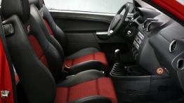 Ford Fiesta ST - widok ogólny wnętrza z przodu
