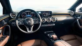 Mercedes zaprezentował wnętrze nowej A-klasy