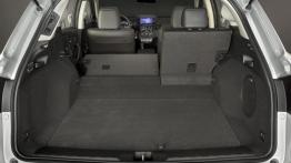 Acura RDX Concept - tylna kanapa złożona, widok z bagażnika