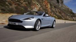 Aston Martin Virage Roadster - widok z przodu