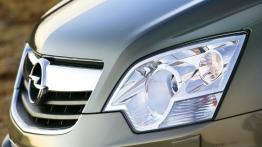 Opel Antara - lewy przedni reflektor - wyłączony