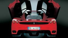 Ferrari Enzo Ferrari - widok z tyłu