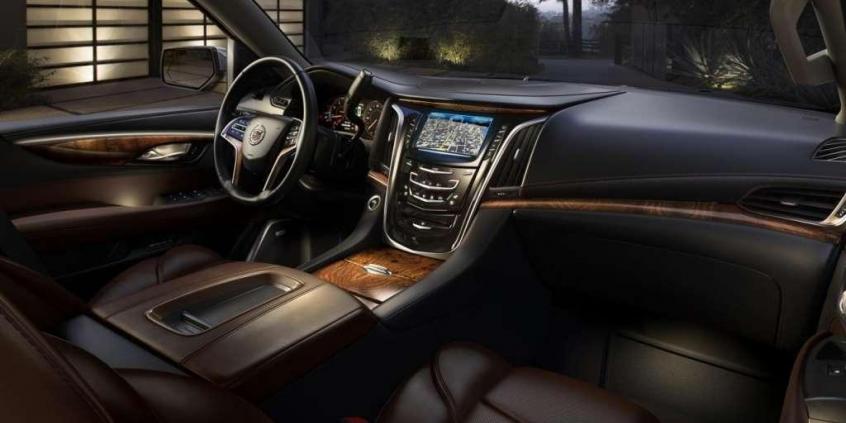 Nowy Cadillac Escalade pokazuje swoje wnętrze