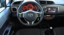 Toyota Yaris - Happy New Yaris