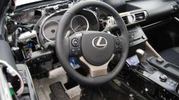 Lexus IS - japońska ofensywa