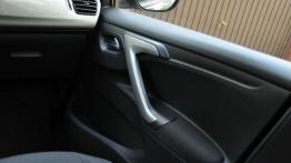 Citroen C-Elysee 1.6 VTi Auto – niedrogi komfort