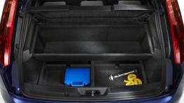 Fiat Grande Punto - tył - bagażnik otwarty