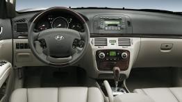 Hyundai Sonata - pełny panel przedni