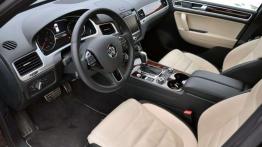 Volkswagen Touareg V8 TDI Exclusive - wieloboista