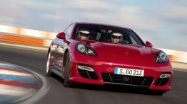 Porsche Panamera GTS - przód - reflektory wyłączone