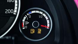 Volkswagen eco up! - wskaźnik poziomu paliwa w baku