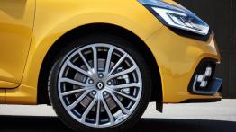 Odświeżone Clio RS już w sprzedaży