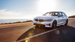 Hybrydowe BMW 330e pojedzie o 50 procent dalej w trybie elektrycznym