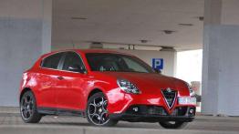 Alfa Romeo Giulietta 2.0 JTDM TCT - galeria redakcyjna - widok z przodu