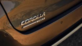 Ta Toyota Corolla poradzi sobie w terenie. Ale o rajdach off-roadowych zapomnijcie