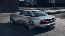 Peugeot e-Legend. Połączenie przeszłości z przyszłością