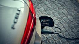 Takiego napędu jeszcze nikt nie ma. Mercedes wyprzedził Toyotę, Hyundaia i całą resztę