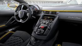 Odświeżony Aventador o 40 KM mocniejszy