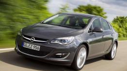 Opel Astra z nowym i oszczędnym silnikiem Diesla