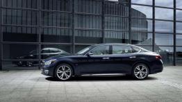 Infiniti Q70 w odświeżonej i przedłużonej wersji