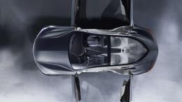 Infiniti Q80 Inspiration - z Paryża do Los Angeles