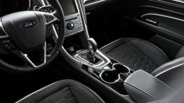 Ford Vignale Mondeo - wreszcie trafia do sprzedaży