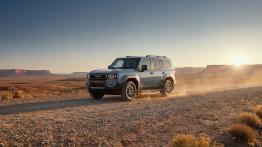 Toyota Land Cruiser 250 (2026): Dwie nowe wersje wjeżdżają do Polski. Czym się różnią?