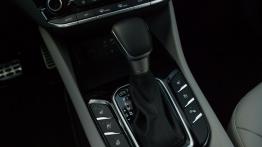 Hyundai Ioniq Hybrid – dokąd zmierzasz, technologio?