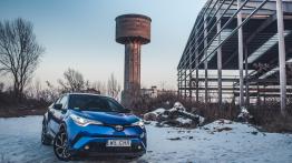 Toyota C-HR w podróży