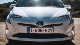 Czy wtyczka bardzo zmienia wygląd samochodu? Porównanie Priusa Plug-in z odmianą hybrydową Prius HEV