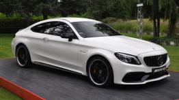 Mercedes-AMG i dwa przepisy na coupe – czterodrzwiowe AMG GT i łobuz klasy średniej