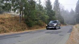 Nowy Mercedes ML350 - pierwsza jazda z dreszczykiem (film)