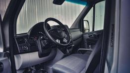 Mercedes Sprinter - bezpieczeństwo i komfort w trasie