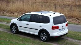 Volkswagen Cross Touran 2.0 TDI - pomieszanie z poplątaniem
