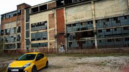 "Męska rzecz" - Renault Clio