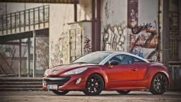 Peugeot RCZ 1.6 THP 200KM - randka z przechodniami