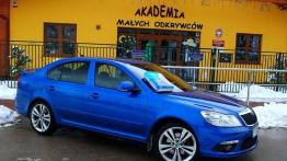 Octavia RS z pieluchą w tle