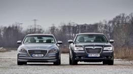 Hyundai Genesis 3.8 HTRAC vs. Lancia Thema 3.6 AWD - nie tylko Niemcy