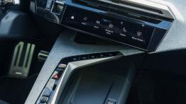 Peugeot 3008 Hybrid GT Exclusive pozwoli nam się wyróżnić z tłumu, póki nie zajrzymy pod maskę