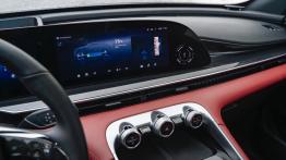 Omoda 9 Super Hybrid to absolutny hit. Nawet, jeśli nie jest idealna