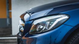 Mercedes-Benz Klasa C 300h - galeria redakcyjna - prawy przedni reflektor - wyłączony