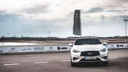 Infiniti Q30