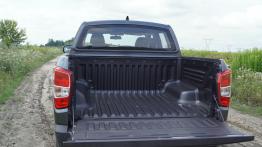 SsangYong Musso Quartz 2.2 D 181 KM - galeria redakcyjna - widok z tyłu