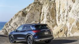 Infiniti QX50 (2019) - widok z tyłu