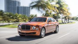 Bentley Mulsanne Speed (2015) - widok z przodu