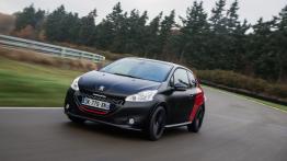 Peugeot 208 GTi 30th Anniversary Edition (2015) - widok z przodu