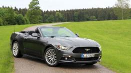 Ford Mustang VI Convertible