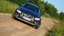 Volvo XC70 II Kombi 2.4 D5 215KM - galeria redakcyjna - widok z przodu