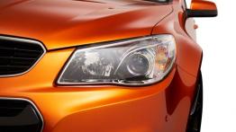 Holden VF Commodore SSV Concept (2013) - lewy przedni reflektor - wyłączony