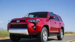 Toyota 4Runner V Facelifting (2014) - widok z przodu